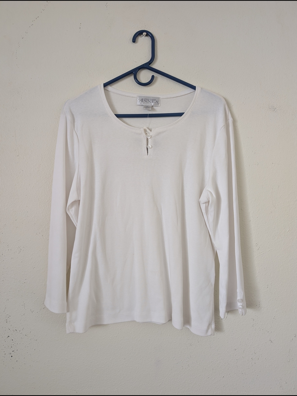 Casual Corner Annex White Cotton Long Sleeve Tee with Button Details, NWT
